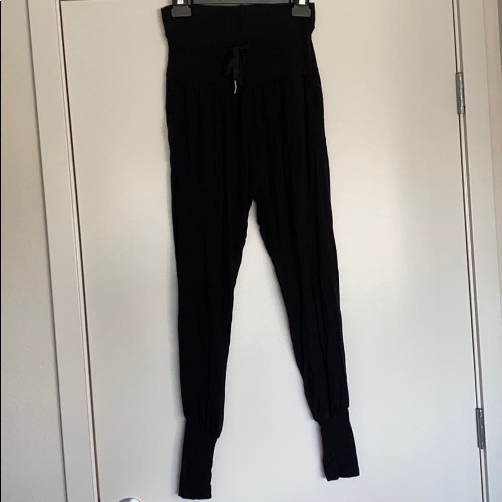 Lorna Jane drop crotch athleisure pants
